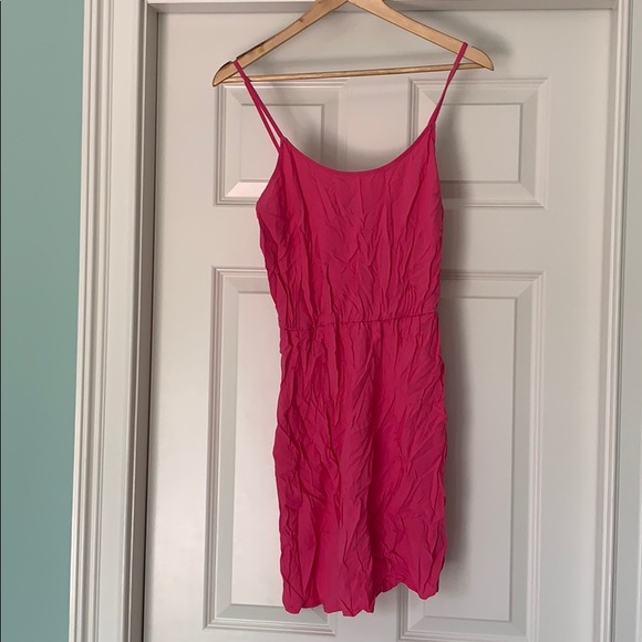 Old Navy Dresses & Skirts - Old navy pink dress Old Navy Dresses & Skirts - Old navy pink dress